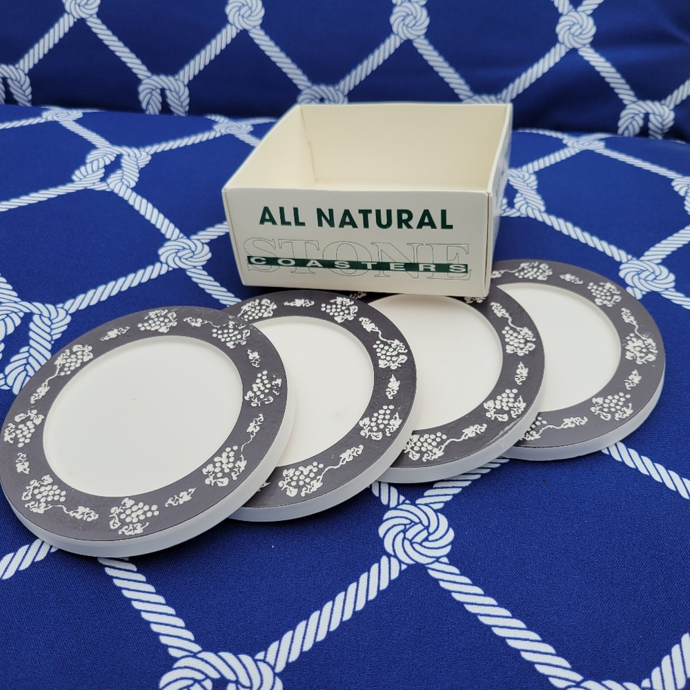 Unused Coaster Set of 4 All Natural Stone Grapevine Plum/Navy & White Grapes